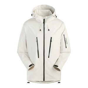 Veste pour femme tendance à multiples poches, veste softshell à capuche personnalisée avec fermeture éclair, qualité supérieure, coupe-vent, veste d'hiver - Product Image 5