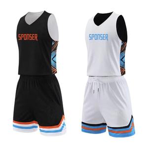 Ensemble d'uniformes de basket-ball personnalisés pour hommes maillot sans manches en tissu léger avec short pour la pratique du collège et des événements - Product Image 1
