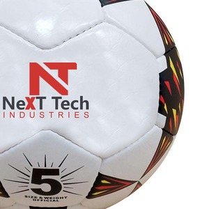 Tech Industries Ballon d'entraînement de football Matériau PU à des fins d'entraînement avec un design personnalisé et un logo personnalisé - Product Image 3