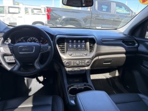 GM C Acadia AT4 d'occasion propre 2023 - Product Image 5