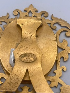 กรอบรูปดีไซเนอร์ทรงกลมสีทองแนววินเทจสำหรับตกแต่งที่วางของบนโต๊ะสำหรับงานอีเวนต์ของขวัญของที่ระลึก - Product Image 4