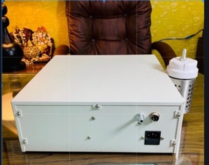 La machine d'évacuation de fumée chirurgicale Kara Mediclust capture et filtre la fumée chirurgicale nocive, - Product Image 3