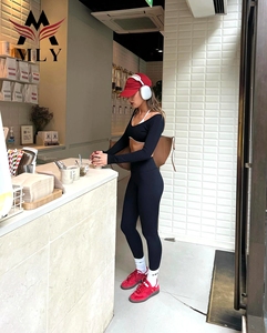 Top Corto da Yoga a Maniche Lunghe per <span class=keywords><strong>Donna</strong></span>, Traspirante, Aderente, con Reggiseno Integrato, Personalizzabile, Set Yoga Sostenibile con Patchwork - Product Image 4