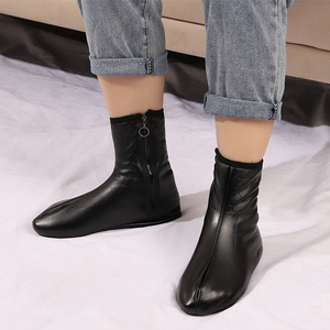 <b>Top</b> Selling Breathable Anti-Slip Men's Winter Leather <b>Socks</b> High Quality Comfortable <b>Soft</b> Custom Colors - Product Image 5