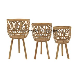 Elegante maceta de metal contemporánea con una estructura minimalista y un acabado refinado para decoraciones interiores modernas de lujo - Product Image 4