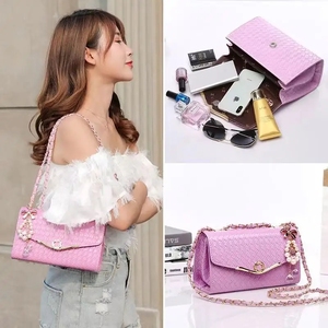 Factory wholesale 2026 Factory wholesale white women's shoulder bags ladies <b>handbag</b> burst <b>small</b> square bag fashion chain bag - Product Image 6