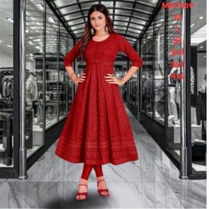 Alta demanda de rayón con Schiffli Work Women Kurti y pantalón para oficina y hogar a precio asequible - Product Image 3