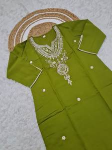 NOUVEAU ENSEMBLE SALWAR KAMEEZ MODERNE pour la FÊTE avec TISSU À SÉCHAGE RAPIDE - Product Image 5