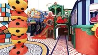 Projet de parc de jeux intérieur de la marque Yideli, très rentable, conception commerciale personnalisée avec des matériaux plastiques, espace de divertissement