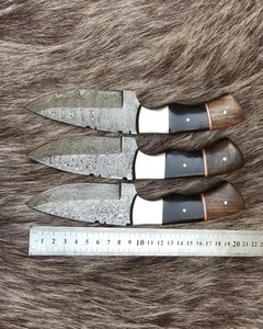 Juego de 12 cuchillos de cazador para exteriores de acero de Damasco hechos a mano, regalo perfecto para amigos para acampar, cuchillo Skinner - Product Image 5