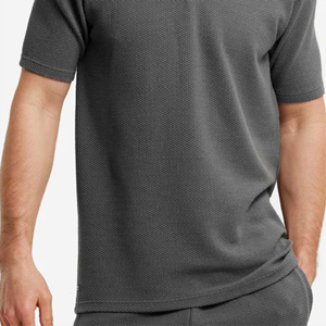 Polos personnalisables pour hommes 100% coton, manches courtes, design élégant, idéaux pour les uniformes de travail et les sorties décontractées - Product Image 5