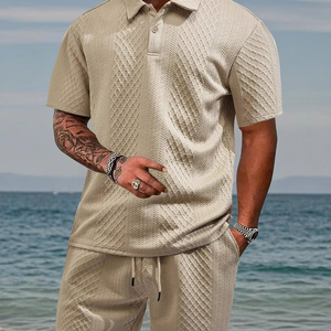 Conjunto de Camiseta y Pantalones Cortos de Primavera para Hombre, Transpirable, de Poliéster/Algodón de Alta Calidad, con Ajuste Casual Premium, Colores y Logotipo Personalizables - Product Image 4