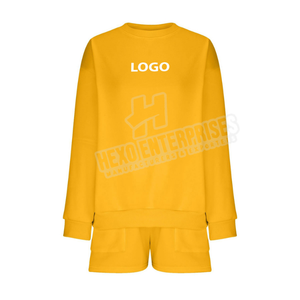 Vente en gros Ensemble de survêtement sans capuche pour femmes, sweat-shirt à col rond à manches longues avec short, vêtements de salon en polaire décontractés, vêtements de sport - Product Image 3