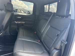 Chevrolet Silverado 1500 LTZ 2020 d'occasion propre - Product Image 6