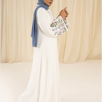 Vente en gros : Robe de bal Abaya élégante et personnalisée, style Dubaï, modeste, avec broderie florale aux poignets, vêtement islamique musulman, style pakistanais, avec traîne chapelle