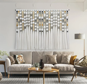 Décoration murale tendance faite à la main et personnalisable, pour décorer votre maison avec des objets muraux artisanaux - Product Image 1