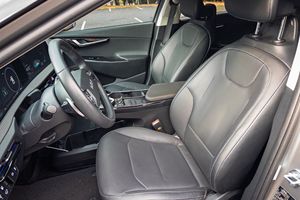 KIA EV6 GT-Line AWD 2022, Bajo Kilometraje, Caja de Cambios Automática, Volante a la Izquierda, Neumáticos R20, Estado Impecable - Product Image 2