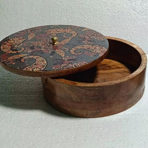 ชามสลัดไม้เคลือบเอนาเมล ใช้กับเครื่องล้างจานได้ เหมาะสำหรับรับประทานที่บ้านและเป็นของแจก ทำด้วยมือ เป็นมิตรกับสิ่งแวดล้อม - Product Image 1