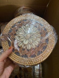 Bolso bandolera de ratán redondo de alta calidad para mayoristas, hecho de ratán de Vietnam con diseños de caracol marino - Product Image 4