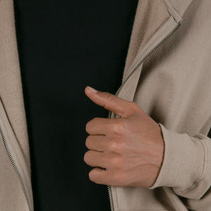 Sudadera con capucha para hombre personalizada Sudaderas con capucha de gran tamaño Bolsillos funcionales Hombro caído Sudadera con cremallera Sudaderas con capucha de peso pesado para hombre - Product Image 4