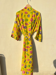 Robe Kimono en soie faite à la main pour femmes belle conception indienne séchage rapide et lisse 100% mousseline de soie pour l'été automne printemps - Product Image 4