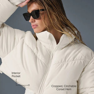 2025 mujeres a prueba de viento ligero acolchado burbuja Puffer chaquetas personalizadas recortadas Boxy Puffy acolchado abrigos de invierno para mujeres - Product Image 5