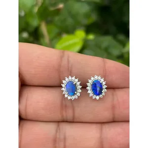 Boucles d'oreilles clous tendance plaquées or 18 carats, motif floral géométrique, en argent 925 avec opale australienne et zircon diamanté pour fiançailles - Product Image 1