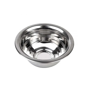 Bol de service décoratif en acier inoxydable avec motif design, idéal pour les cuisines modernes et les salles à manger élégantes - Product Image 5