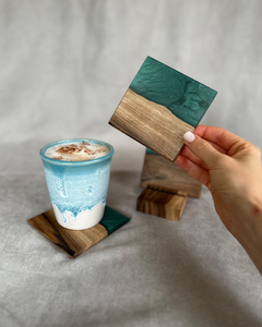 Posavasos de nogal personalizados de alta calidad, posavasos de resina epoxi verde moderno para Bar, cocina, Oficina - Product Image 1