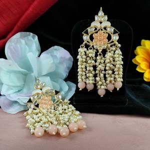 ต่างหูห้อยไข่มุกขนาดเล็กและ kundan น้ำหนักเบาและอเนกประสงค์สำหรับงานรื่นเริงรวมถึงงานแต่งงาน - Product Image 6
