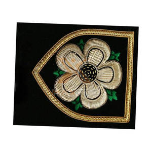Insignias Bordadas a Mano Profesionales de Fabricación en Fábrica, Precio al por Mayor - Product Image 2