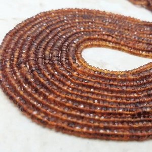 Perles de citrine naturelle facettes de 2 mm à 4 mm, collier de perles fait main de haute qualité en citrine, en vente. - Product Image 3