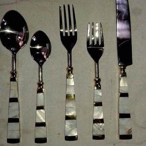 High Quality Gold Flat Long Handle <b>Cutlery</b> Set Mirror PC Material Spoon Fork Knife <b>Vintage</b> Luxury Flatware School Food Gifts - Product Image 3