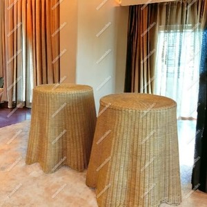 Table basse en rotin Table basse de luxe unique pour la décoration de salon Table Console artisanale en rotin avec incrustation d'os - Product Image 1