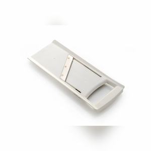 Trancheuse à légumes manuelle réglable en 3 tailles, matériau ABS incassable, lame en acier inoxydable, outil de découpe de forme simple - Product Image 1