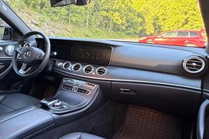 Mercedes-Benz E400 4Matic Wagon 2018 d'occasion en excellent état, V6 biturbo, transmission intégrale, pack Premium 3, non modifié - Product Image 4
