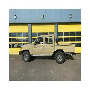 Camioneta Usada en Perfectas Condiciones con Techo Rígido 4x4 Land Cruiser GRJ79 SUV - Product Image 2