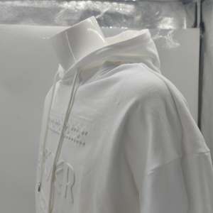 Premium Zip Up Hoodie 340GSM Sudadera de lana de algodón pesado Impresión de logotipo personalizado Proveedor de ropa a granel al por mayor - Product Image 6