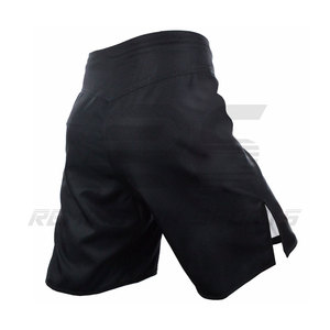 MMA Shorts pour hommes, haute qualité, poids léger, dernière conception MMA Shorts personnalisés, shorts d'impression par sublimation pour hommes - Product Image 2