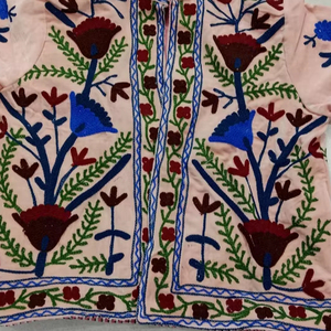 Vestes pour femmes en coton pur réversible avec broderie florale, automne/hiver, fabrication artisanale, bouton unique, finition tissée, taille unique - Product Image 3