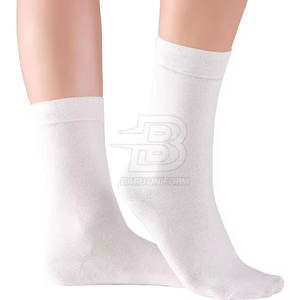 2025 diseño de logotipo personalizado de alta calidad antideslizante de punto calcetines de mujer bajo MOQ calcetines de mujer para venta en línea - Product Image 3