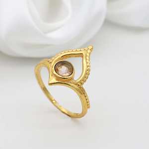 แหวนแลบราโดไรต์สำหรับผู้หญิงทันสมัยแหวนทองเหลืองประดับอัญมณีสวยงามแหวนสำหรับงานครบรอบงานปาร์ตี้ชุบทอง18K - Product Image 4