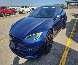 Tesla Model S AWD 2022 en excellent état, prêt à être expédié - Product Image 1