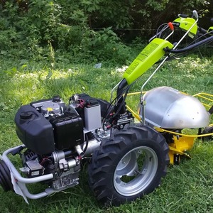 Venta al por mayor 15HP Kubota Motor 2WD de dos ruedas Mini tractor de mano de granja - Product Image 1