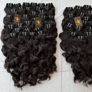Paquets de cheveux non traités, cheveux humains de temple indien en gros, extensions de cheveux noirs bruts alignés sur les cuticules - Product Image 1