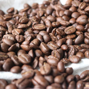 เมล็ดกาแฟโรบัสต้าคั่วแบบชนบทครบกําหนดใน100% - Product Image 1