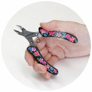 Alicates K-NI Negros (KUROBISAI) de Acero Inoxidable Japonés de Precisión, Cortadores de Alambre de 110 mm para Joyería y Manualidades (Hecho en PK) - Product Image 2