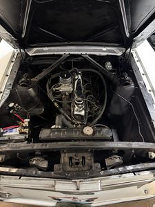 Ford Mustang Coupé de 1965 Usado en Buen Estado, Motor de 6 Cilindros en Línea de 200 Pulgadas Cúbicas, Conversión de Cilindro Maestro Doble, Ruedas Konig Rewind - Product Image 6