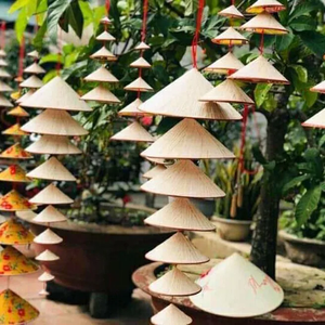 Vietnam Mini chapeau conique avec ficelle Chapeau écologique pour l'artisanat culturel, la décoration d'événements et les souvenirs de voyage Traditionnel vietnamien - Product Image 4