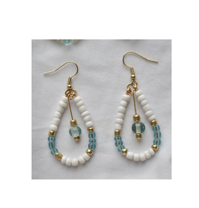 Bijoux Boucles d'oreilles pendantes en perles de résine Bijoux de mode de style fait à la main pour le printemps Produits de conception personnalisés - Product Image 3